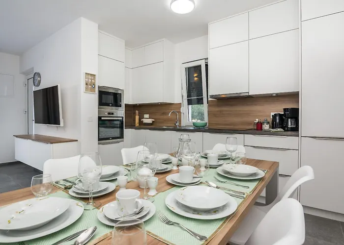 Spanic 2 Apartment