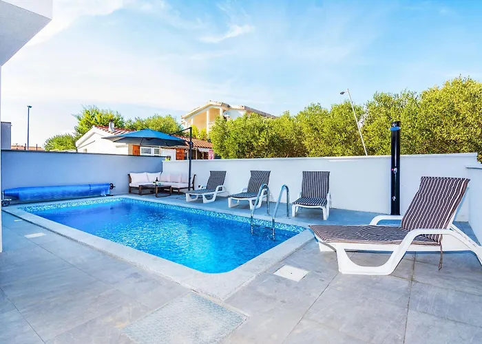 Apartment Spanic 2 Vir